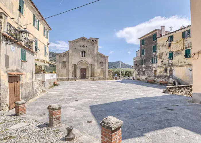 3 Bedroom Stunning Home In Ventimiglia